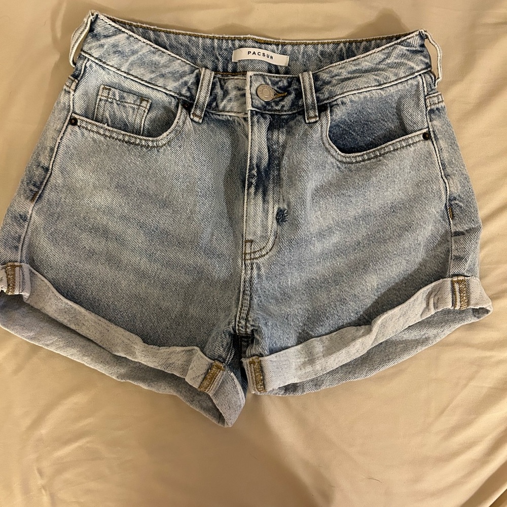 PacSun Light Wash Jean Shorts